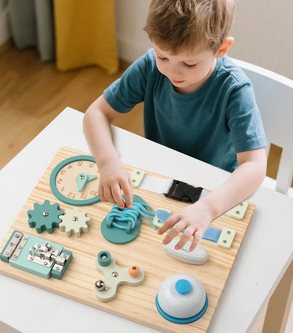 Монтессори-доска “Домашние дела”